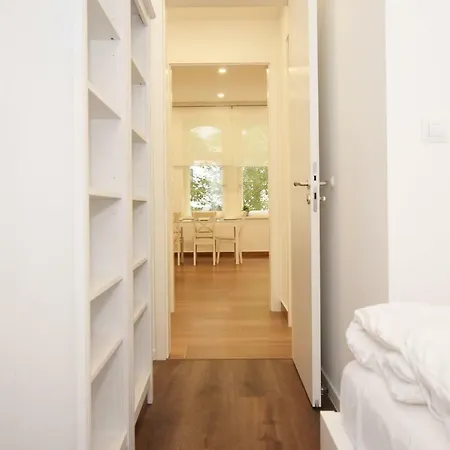 Havlicek Gardens Apartament *